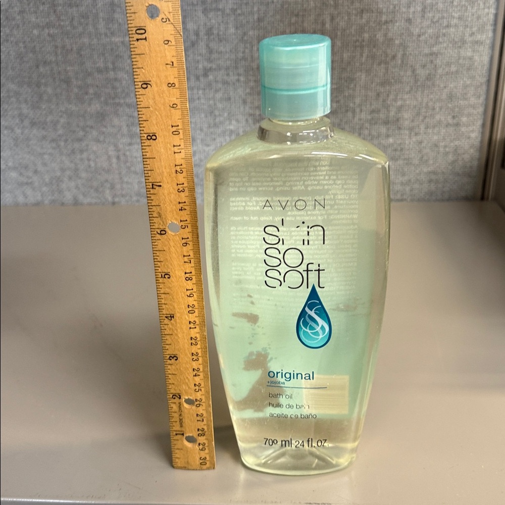 Avon Skin So Soft Bath Oil Original Factory Sealed Big 24 Ounce Bottle V… - Picture 6 of 16